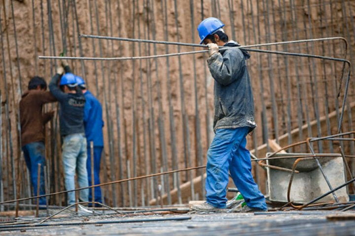 نگرانی از بیکاری کارگران ساختمانی با افزایش عوارض در گرگان| قیمت گذاری کارشناسی شده باشد
