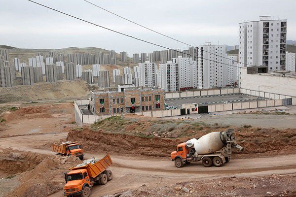 ساخت شهرک‌های مسکونی کارگری در کنار کارخانه‌ها رونق می‌گیرد