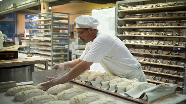 رقابت در تولید نان واقعی نیست