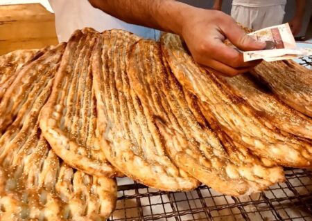 دولت هیچ دستورکاری برای آزادسازی قیمت و سهمیه بندی نان ندارد
