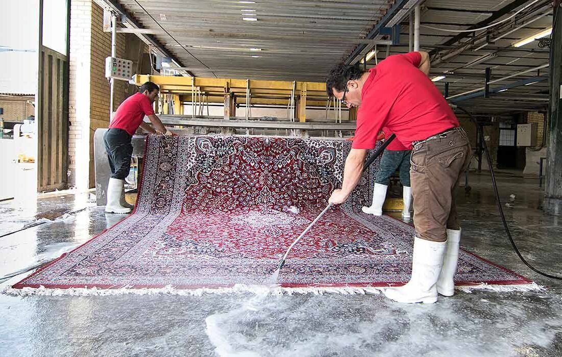 کاهش مشتریان قالیشویی ها| «خانه تکانی» عید هم گران تمام شد