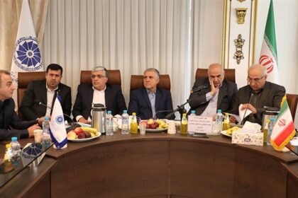 نشست صادرکنندگان مازندران با حضور عبداله مهاجر دارابی