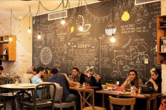 کافه در تهران