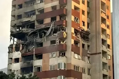 ساختمان های آسیب دیده از جنگ