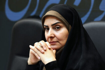 فرزانه صادق